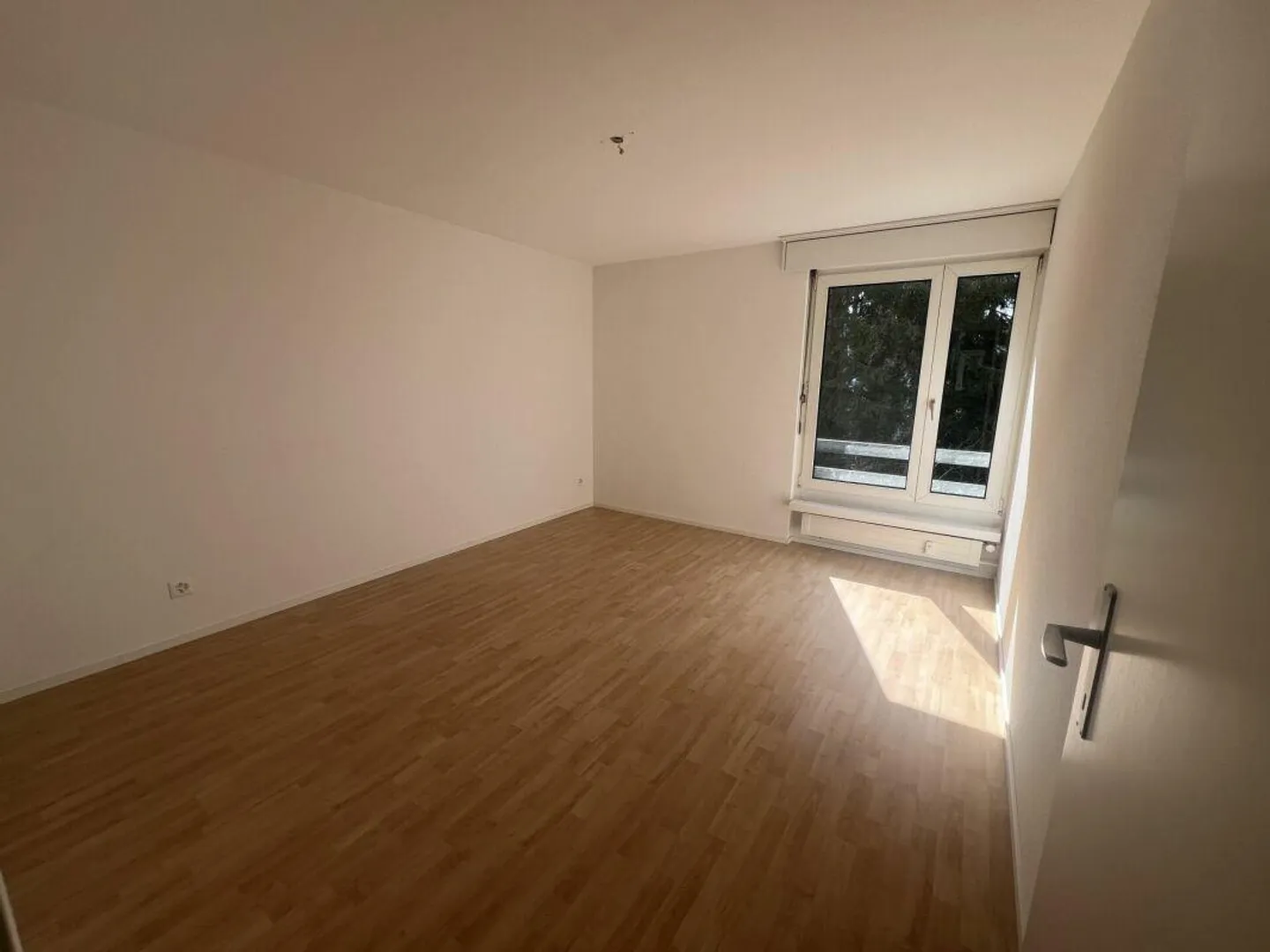 3.5 Zimmer-Wohnung mit traumhafter Aussicht - Photo 7 of 9