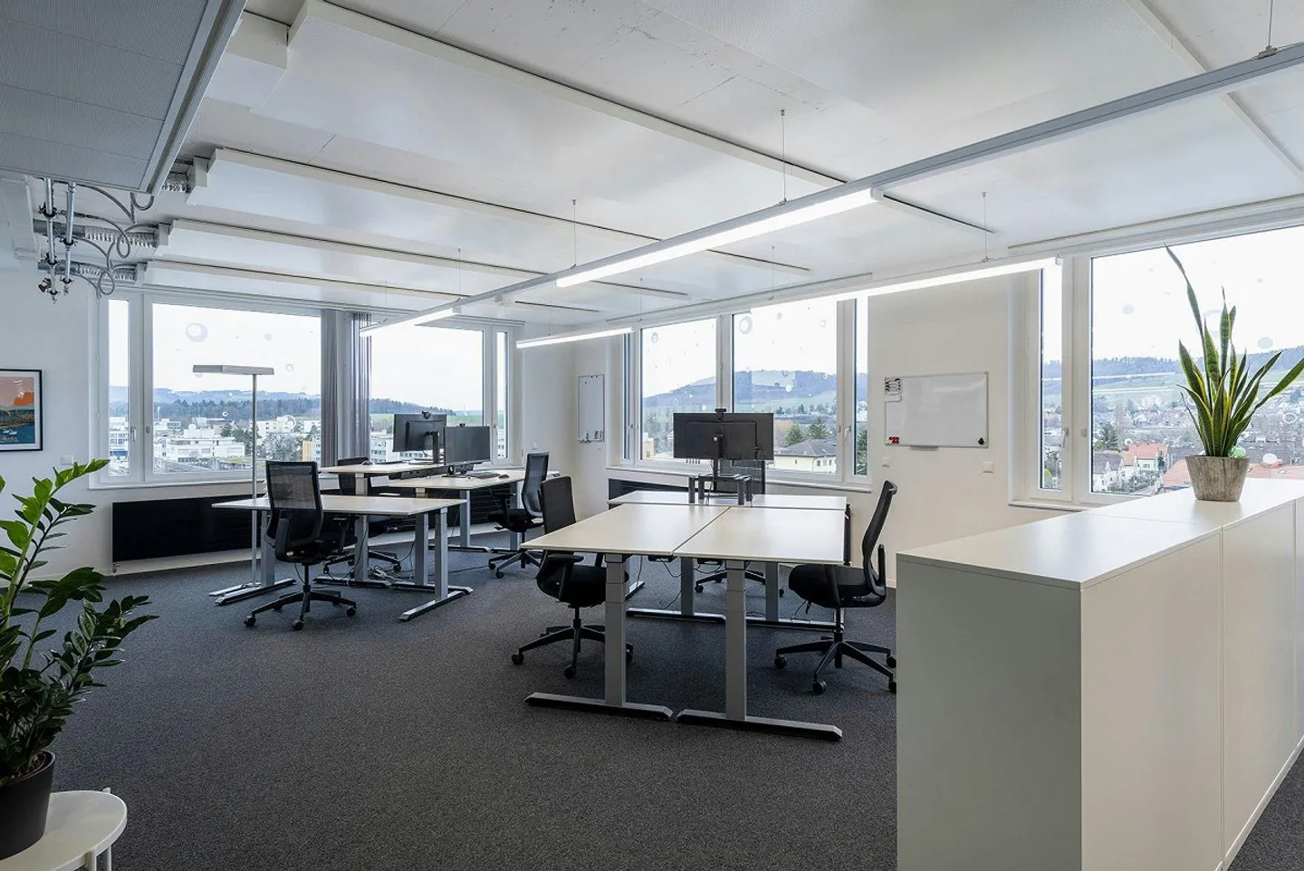 Cosmos Schlieren - Your new business address in a prime location - Photo 3 of 9