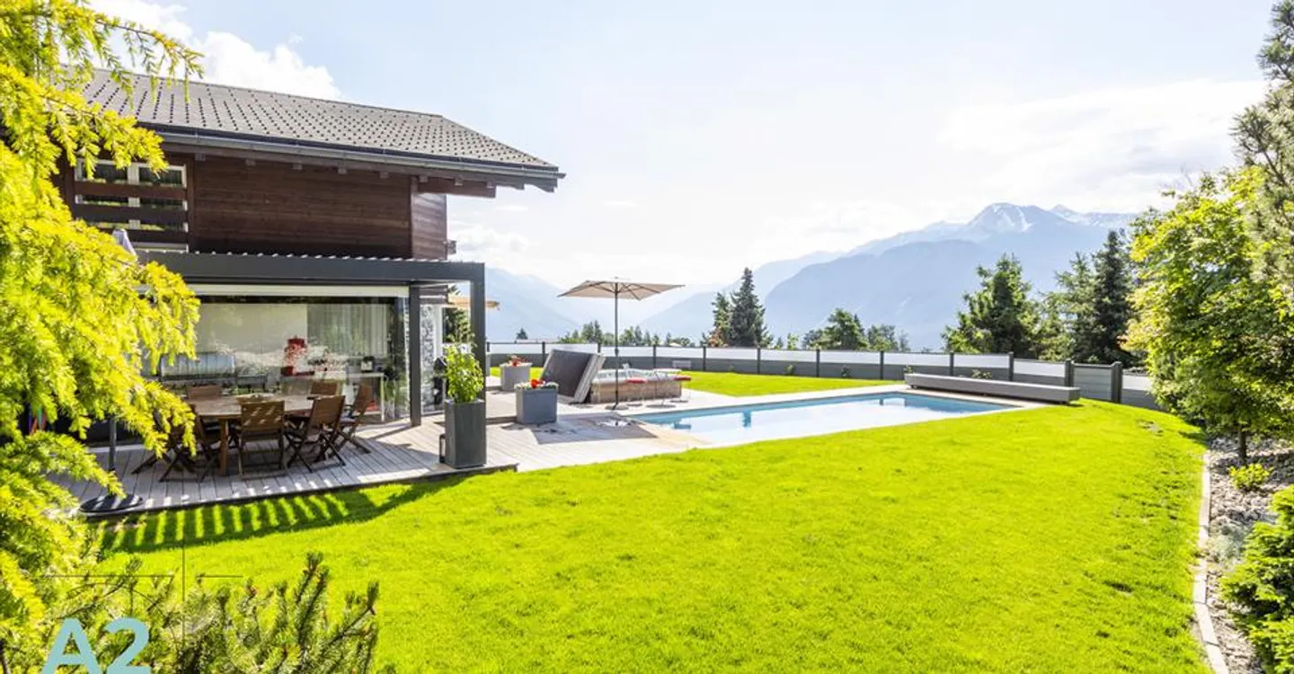 LUXURY CHALET WITH 6.5 ROOMS, OUTDOOR POOL AND JACUZZI - Photo 1 of 13
