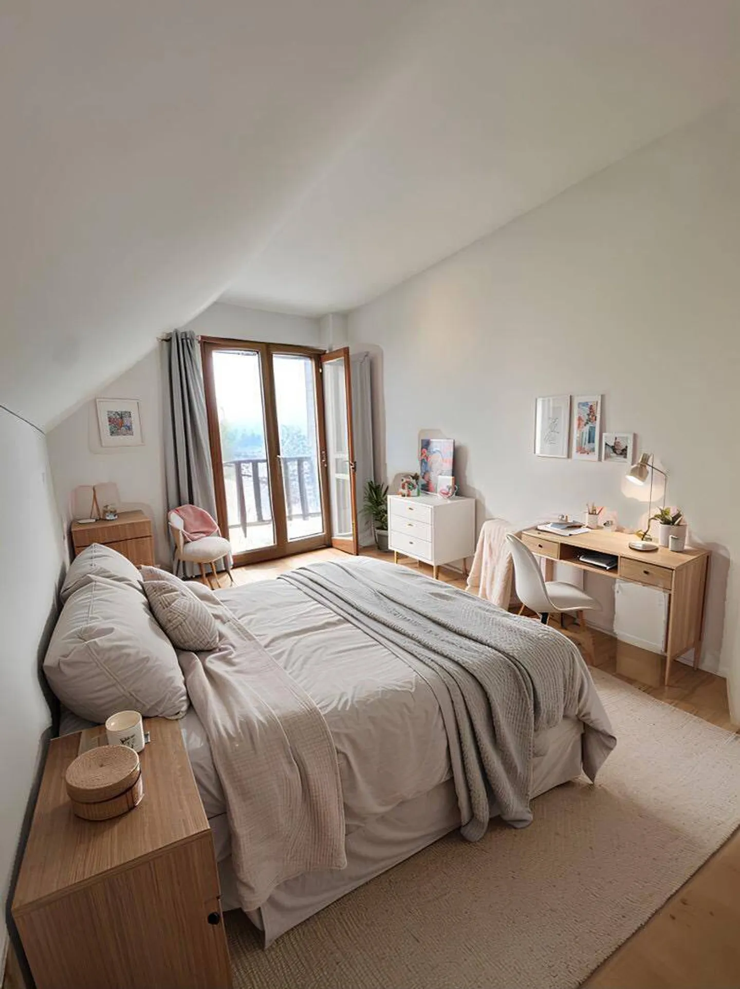 Charming 3.5-Room Apartment - Photo 2 of 10