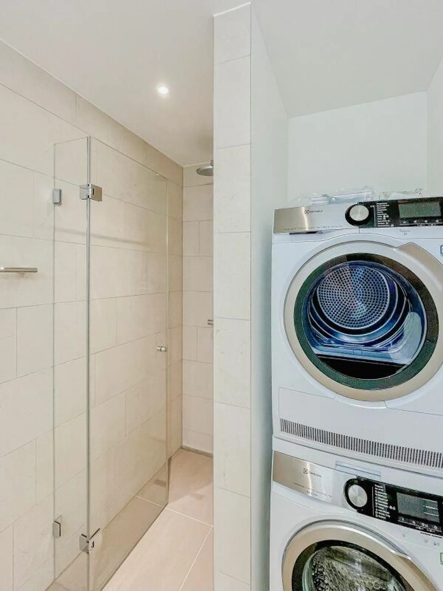 Garden apartment in a preferred location - Photo 10 of 10