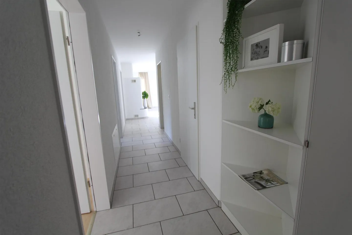 Charmante 4.5 Zimmer Wohnung - Foto 9 von 9