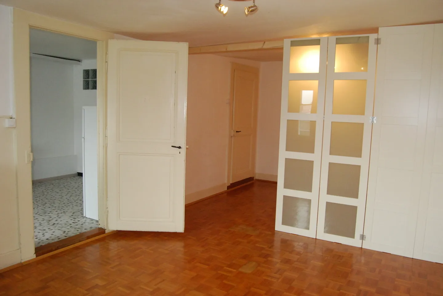 2-Zimmer-Wohnung im 1. Stock mit Balkon - Foto 5 von 13