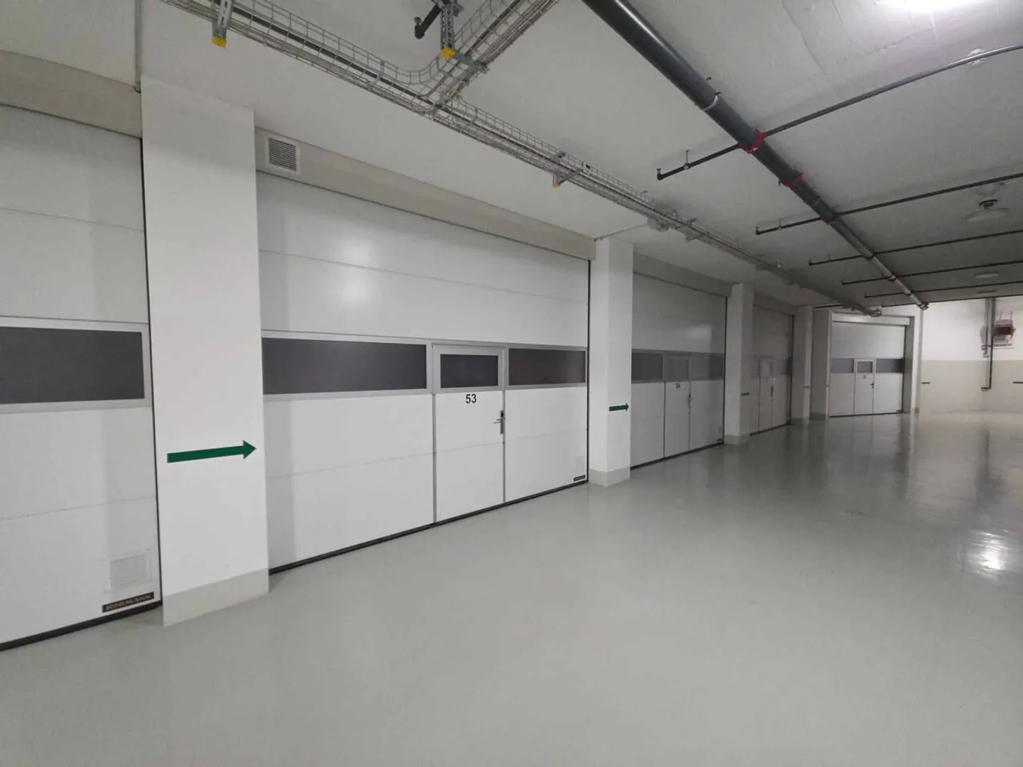 Box et locaux artisanaux à partir de CHF 245'000.- - Photo 2 sur 7