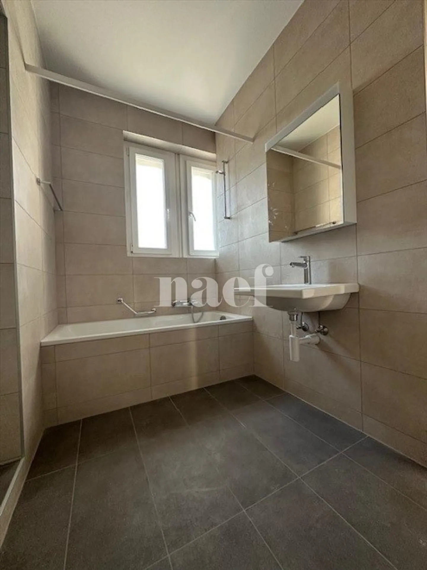 Appartamento di 4 locali - Foto 9 di 12