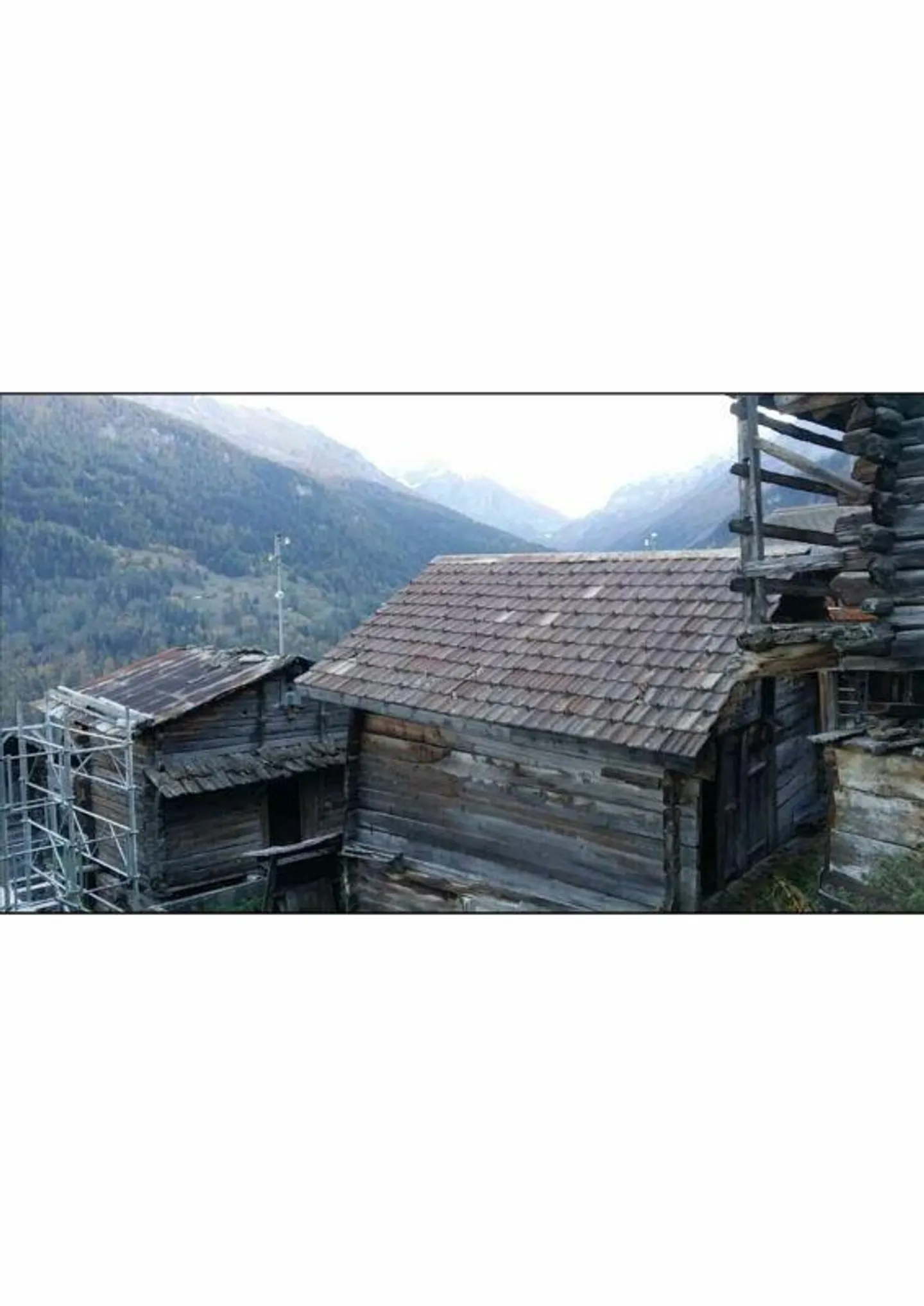 Mayens/Fienile da ristrutturare con vista sulle Alpi vallesane - Foto 2 di 4