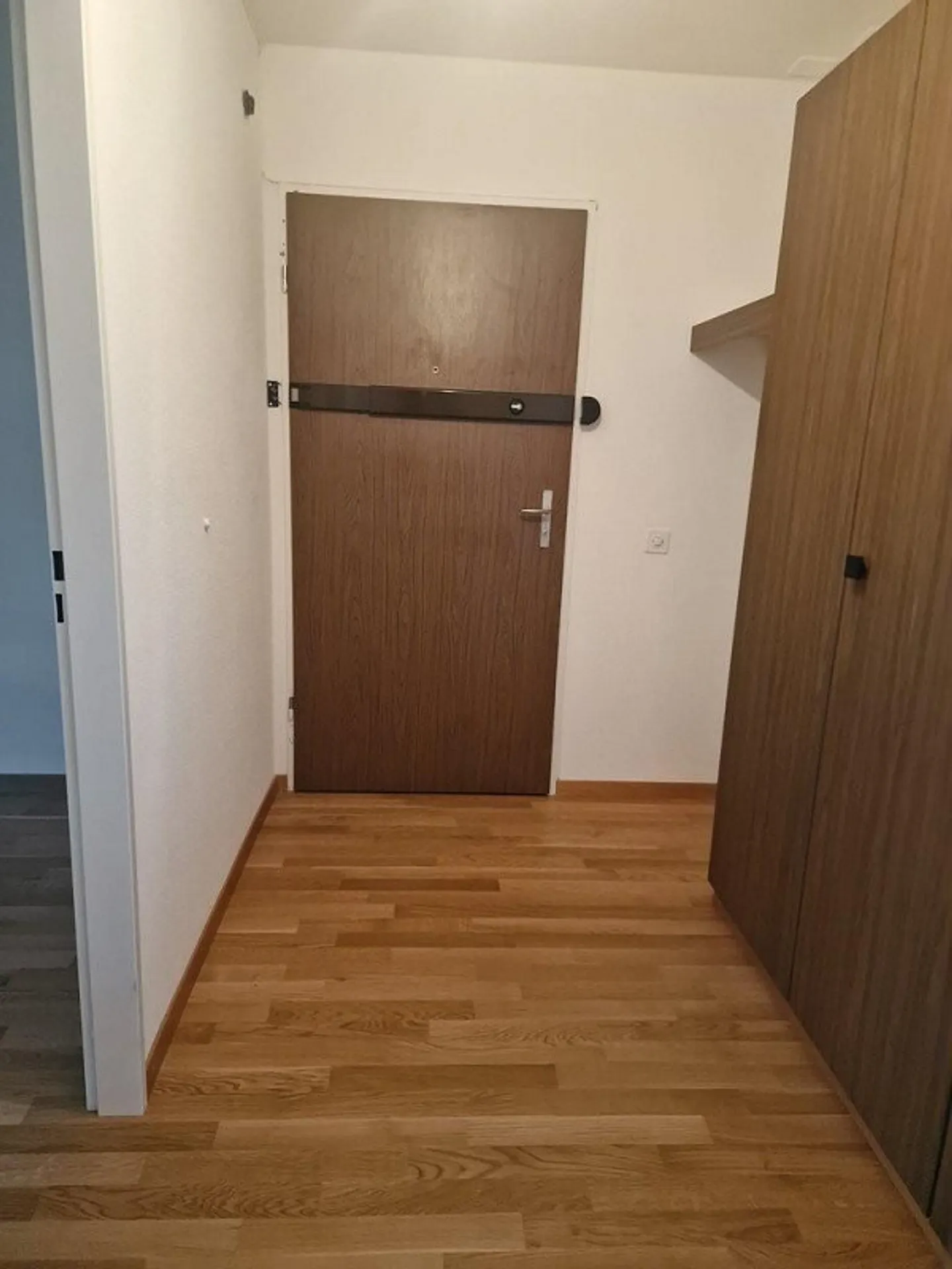 Zu ergreifen! Wunderschöne Unterkunft ideal gelegen in Renens! - Foto 2 von 9