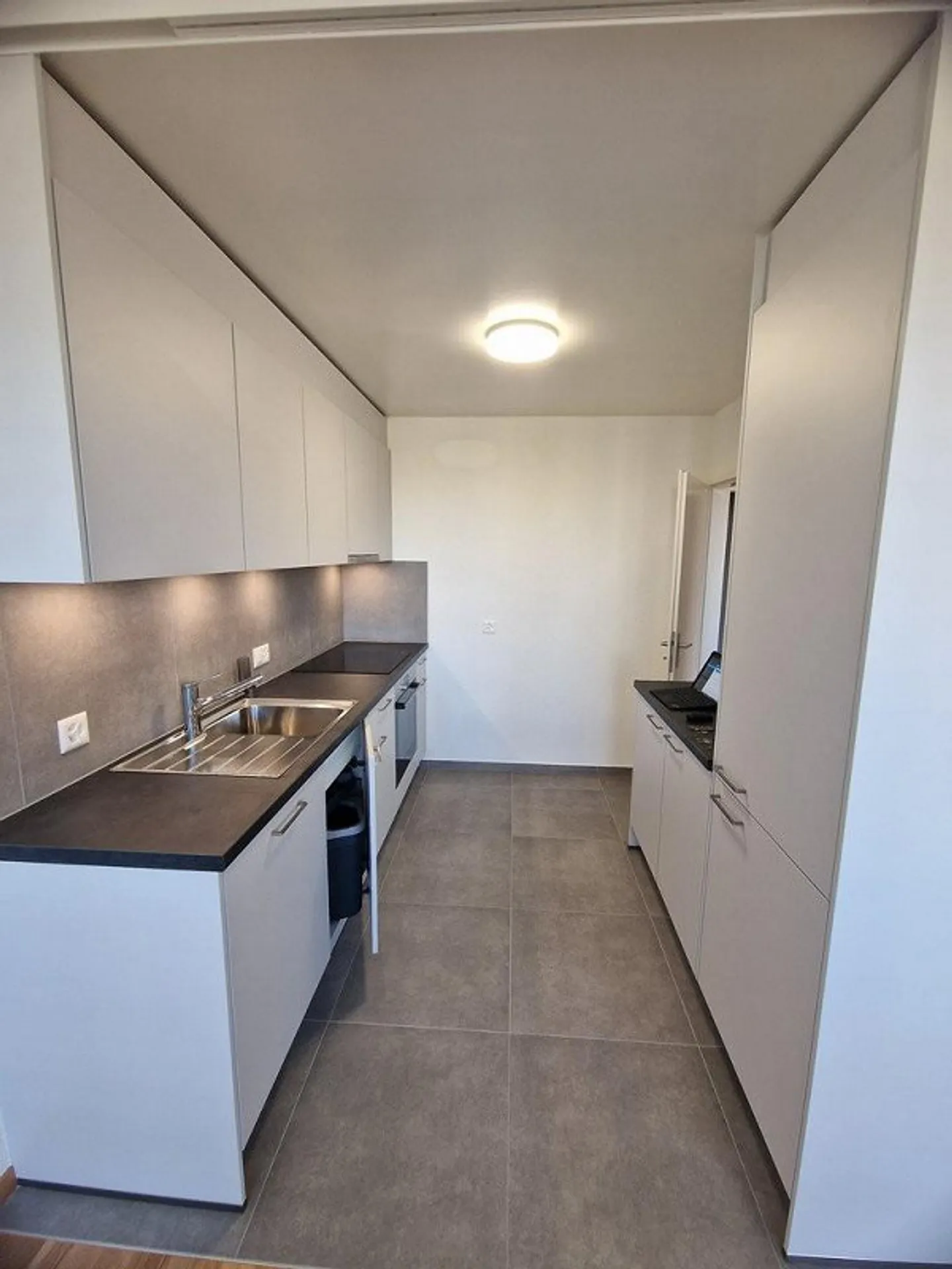 Zu ergreifen! Wunderschöne Unterkunft ideal gelegen in Renens! - Foto 5 von 9
