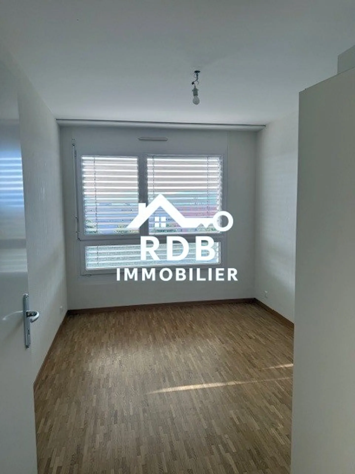 5-room apartment on the 5th floor located in Versoix 1290 - Photo 5 of 9