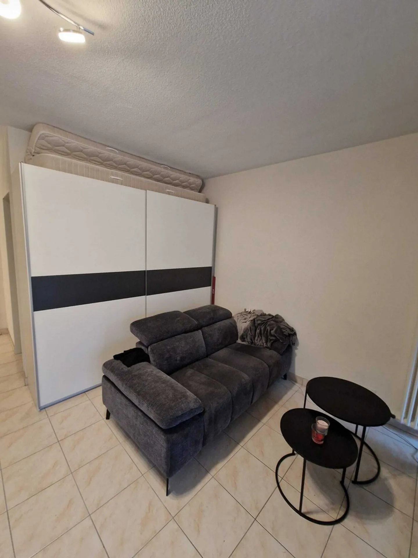 Studio au 2ème étage - Photo 4 sur 5