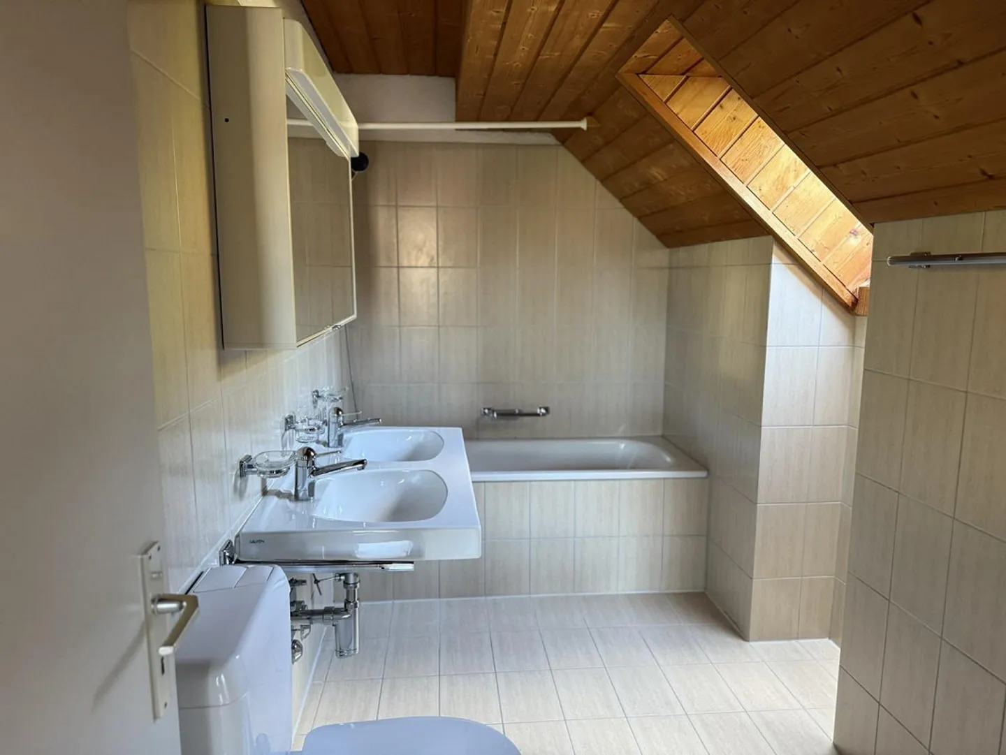 4.5-room maisonette apartment with beautiful views of greenery - Photo 12 of 12