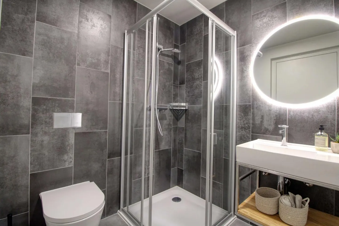 Coliving moderno che unisce intimità, lavoro e vita condivisa a Renens - Foto 5 di 30