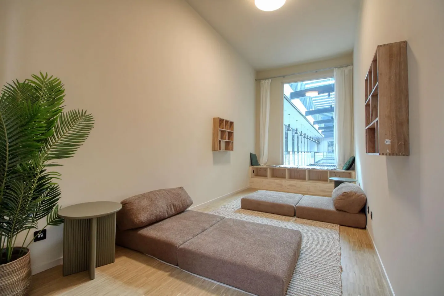 Coliving moderno che unisce intimità, lavoro e vita condivisa a Renens - Foto 21 di 30