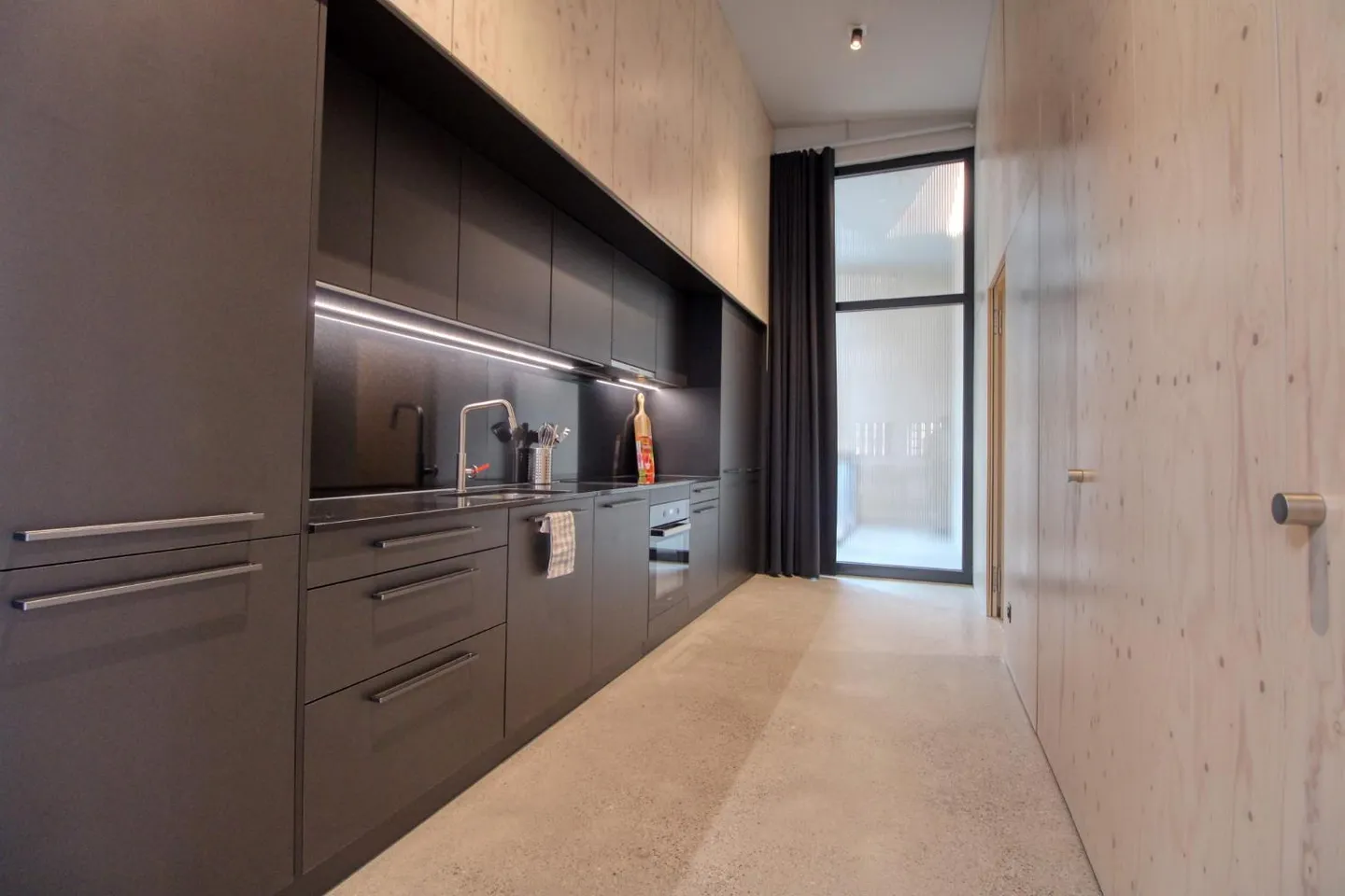 Coliving moderno che unisce intimità, lavoro e vita condivisa a Renens - Foto 25 di 30