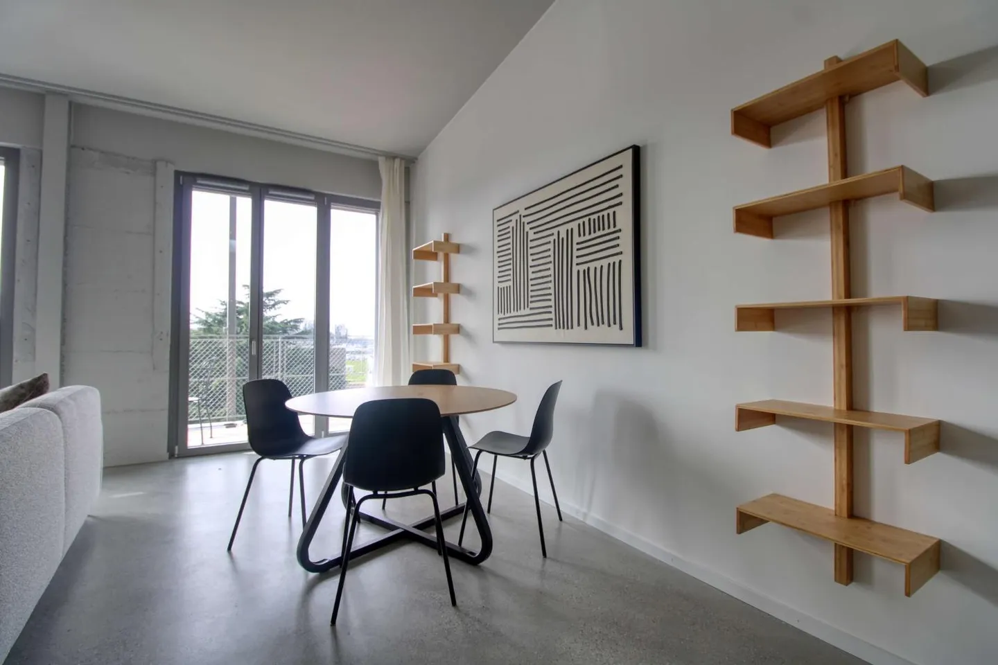 Coliving moderno che unisce intimità, lavoro e vita condivisa a Renens - Foto 30 di 30