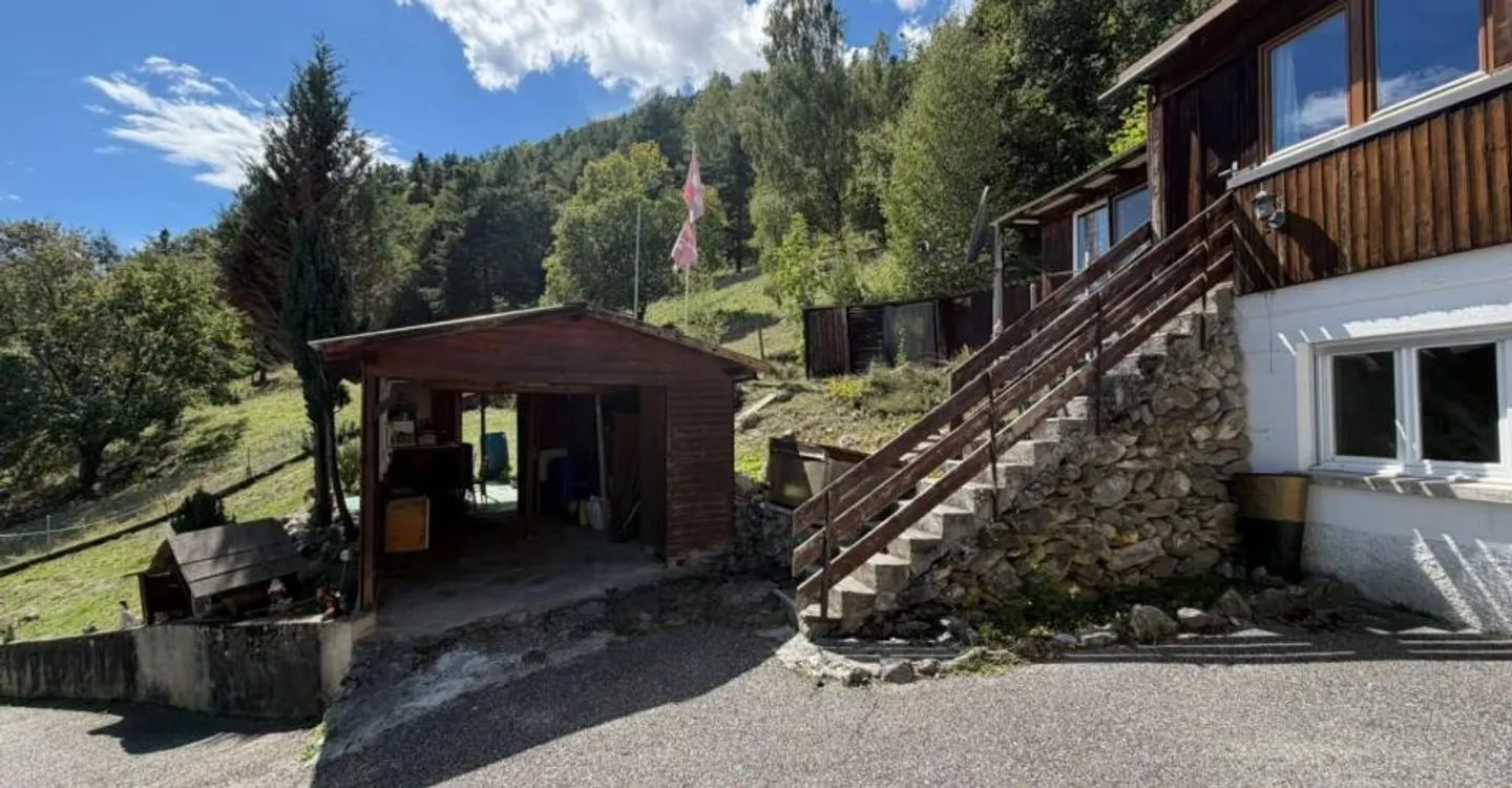 Chalet composed of two apartments - Photo 2 of 10