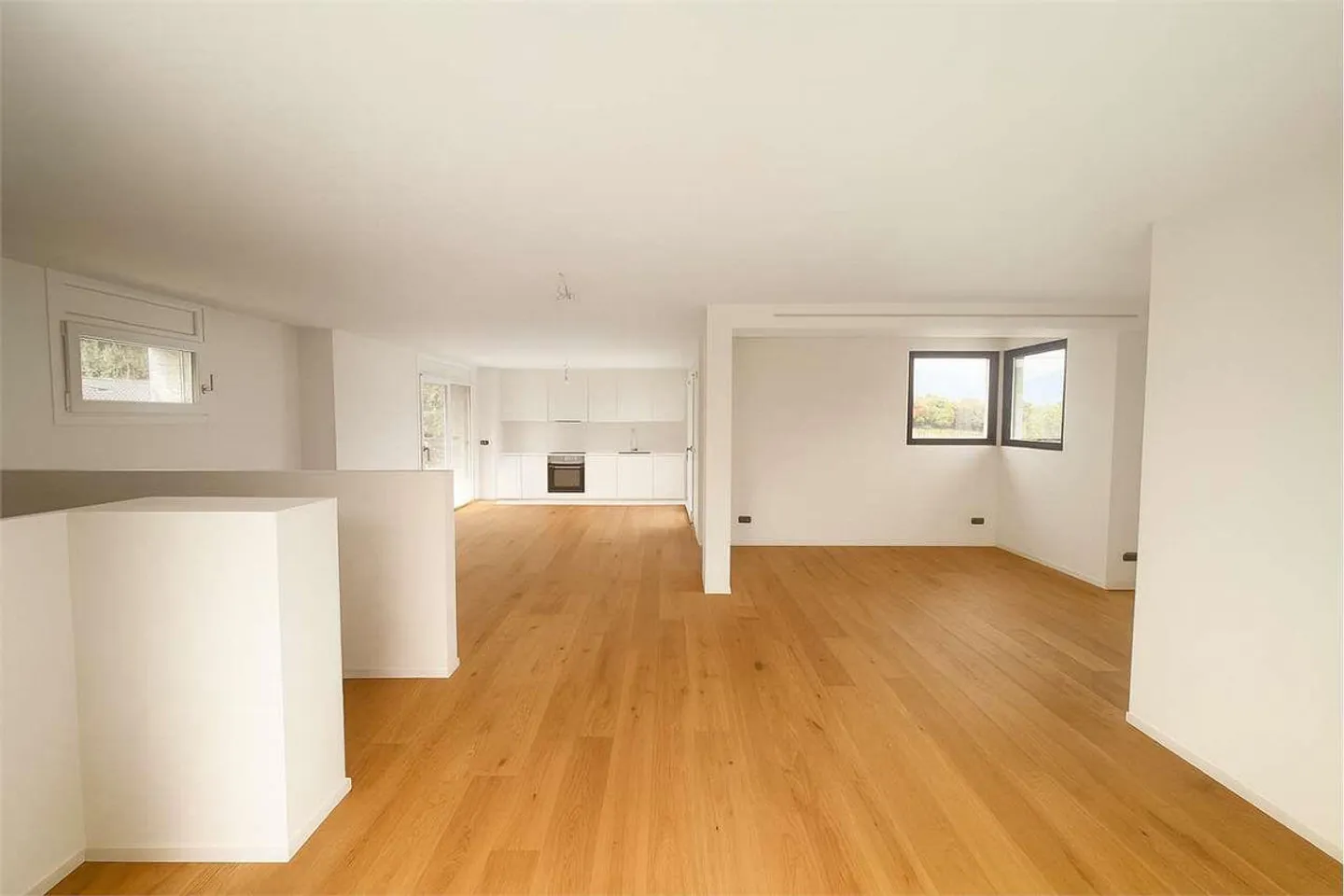 Eleganz, Ruhe und Panoramablick in Gentilino - Foto 1 von 8