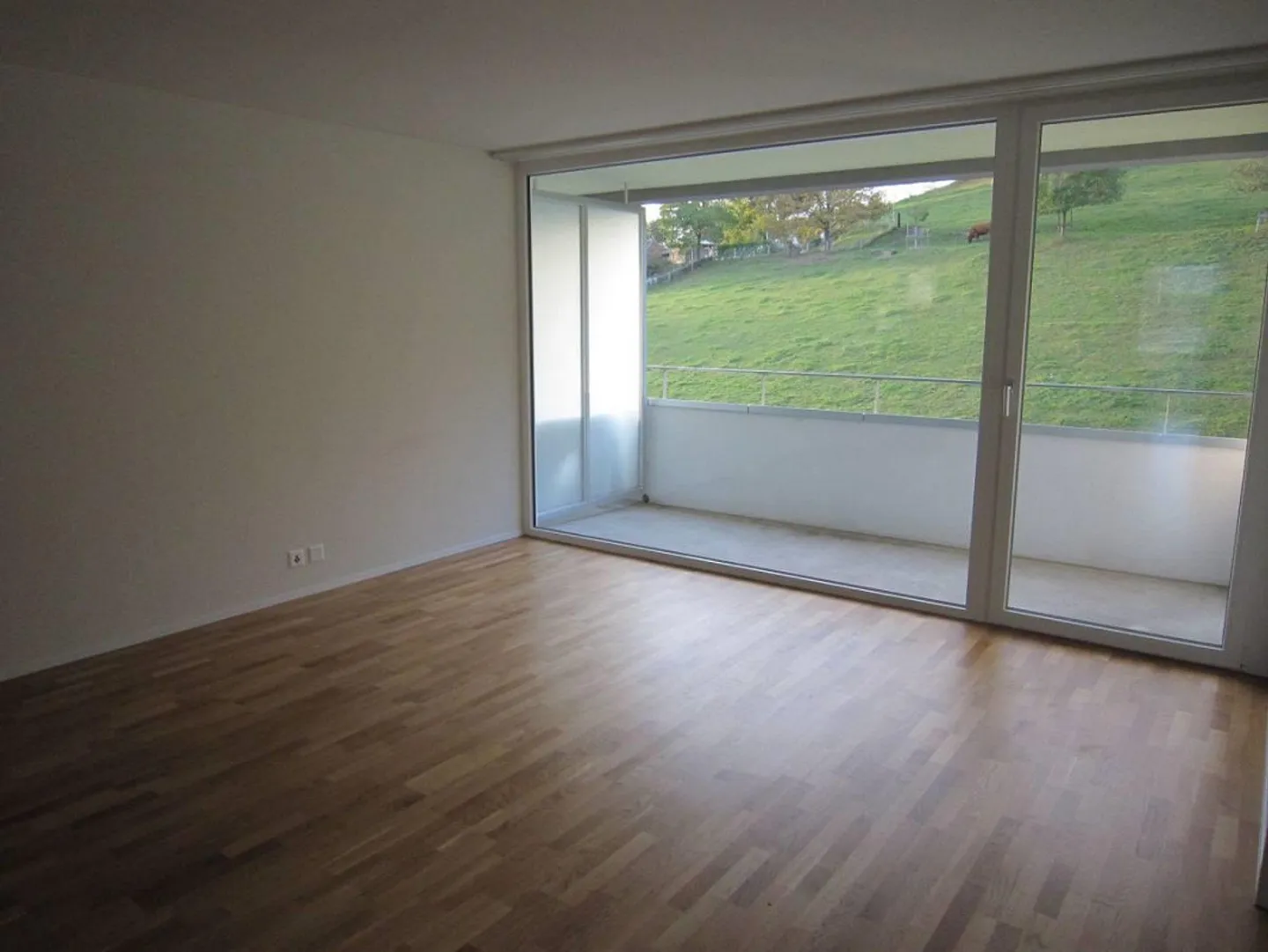 Appartement de 4,5 pièces avec deux terrasses ! - Photo 3 sur 4