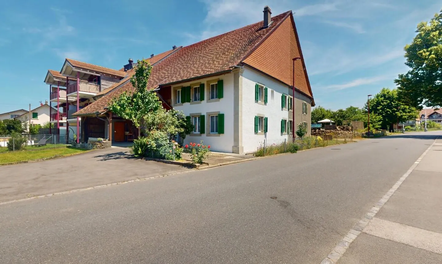 Casa familiare da ristrutturare con potenziale edificabile unico a Fey - Foto 1 di 13