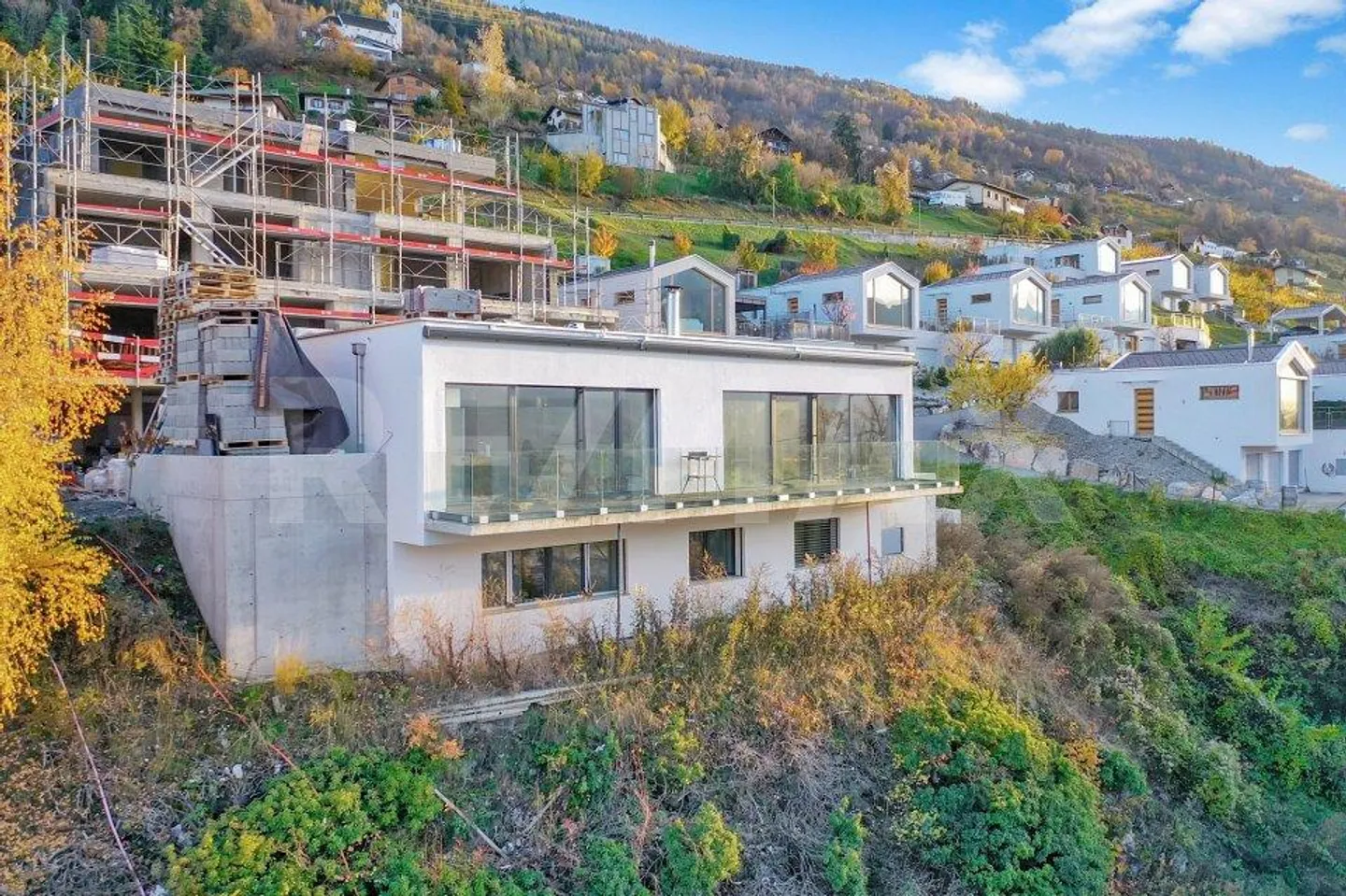 Neubau Villa 2025 | Duplex 4.5p 151m² Glas-Terrasse | Talblick - Foto 1 von 8