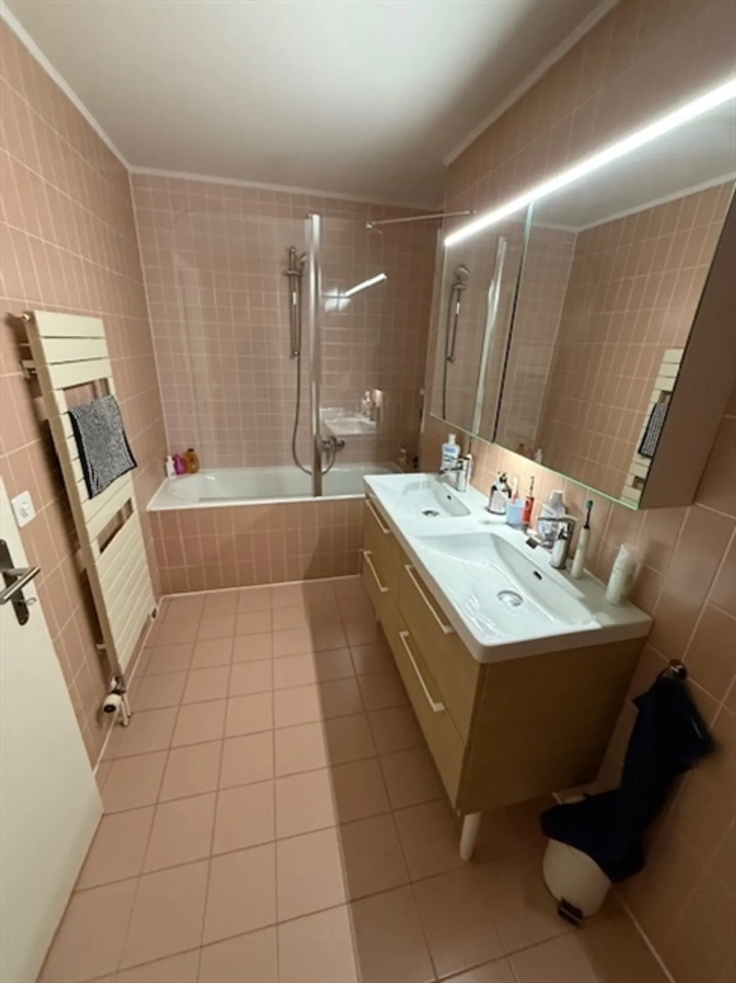 In affitto - Appartamento 4,5 locali - 130 m² + terrazza e balcone - La Croix-Lutry - Foto 16 di 20