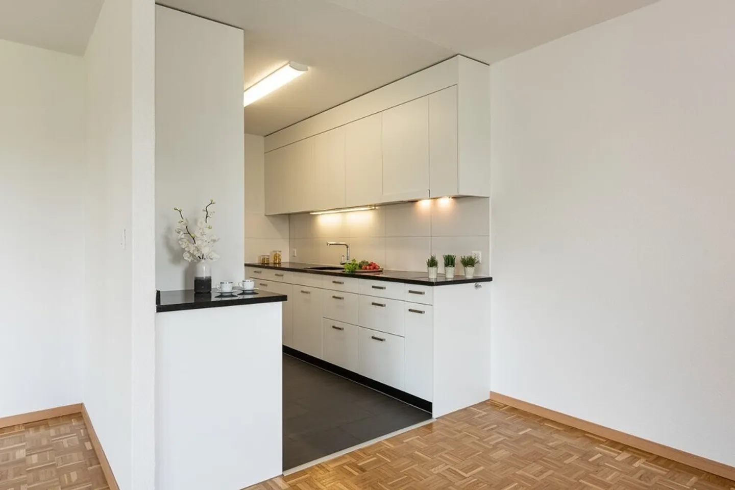 Your new apartment with a view of greenery - Photo 3 of 7