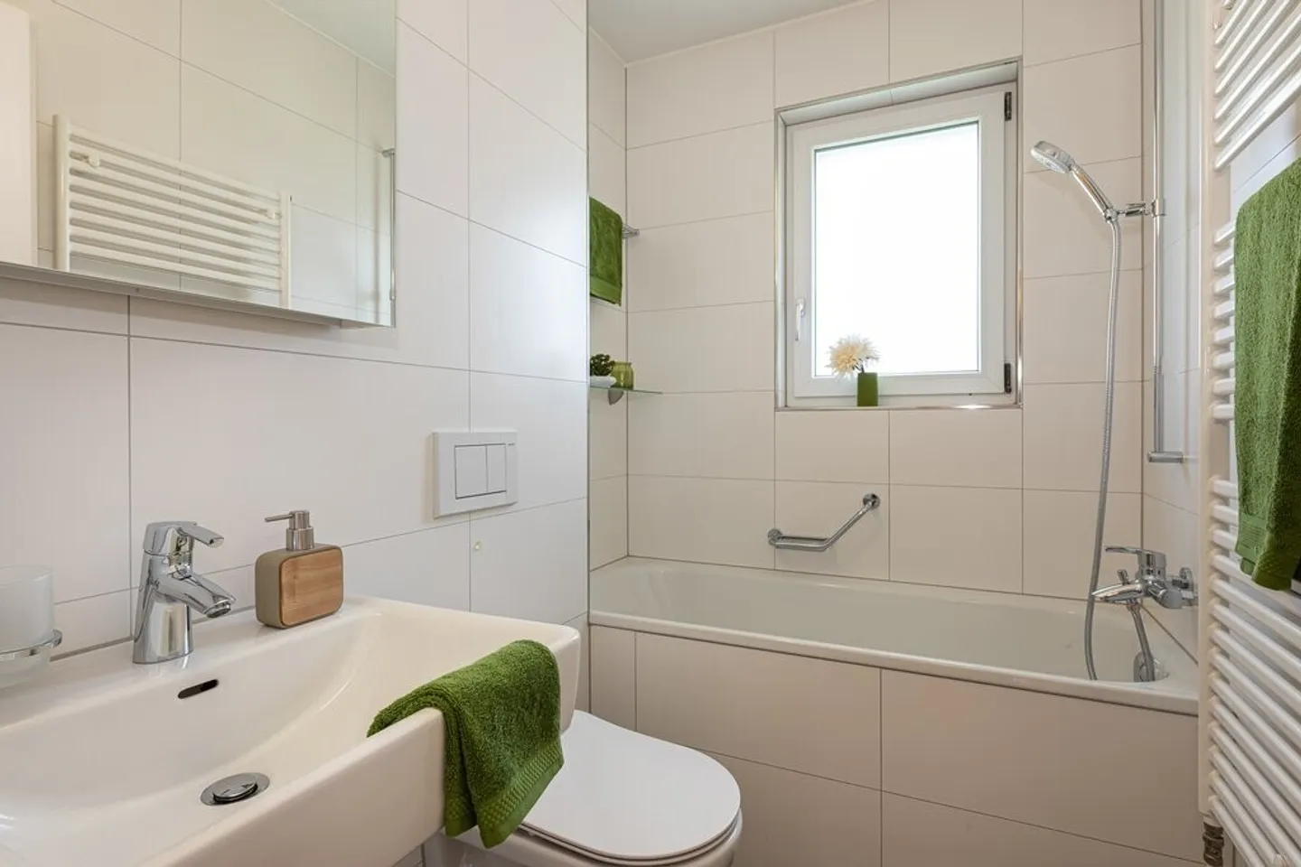 Your new apartment with a view of greenery - Photo 6 of 7