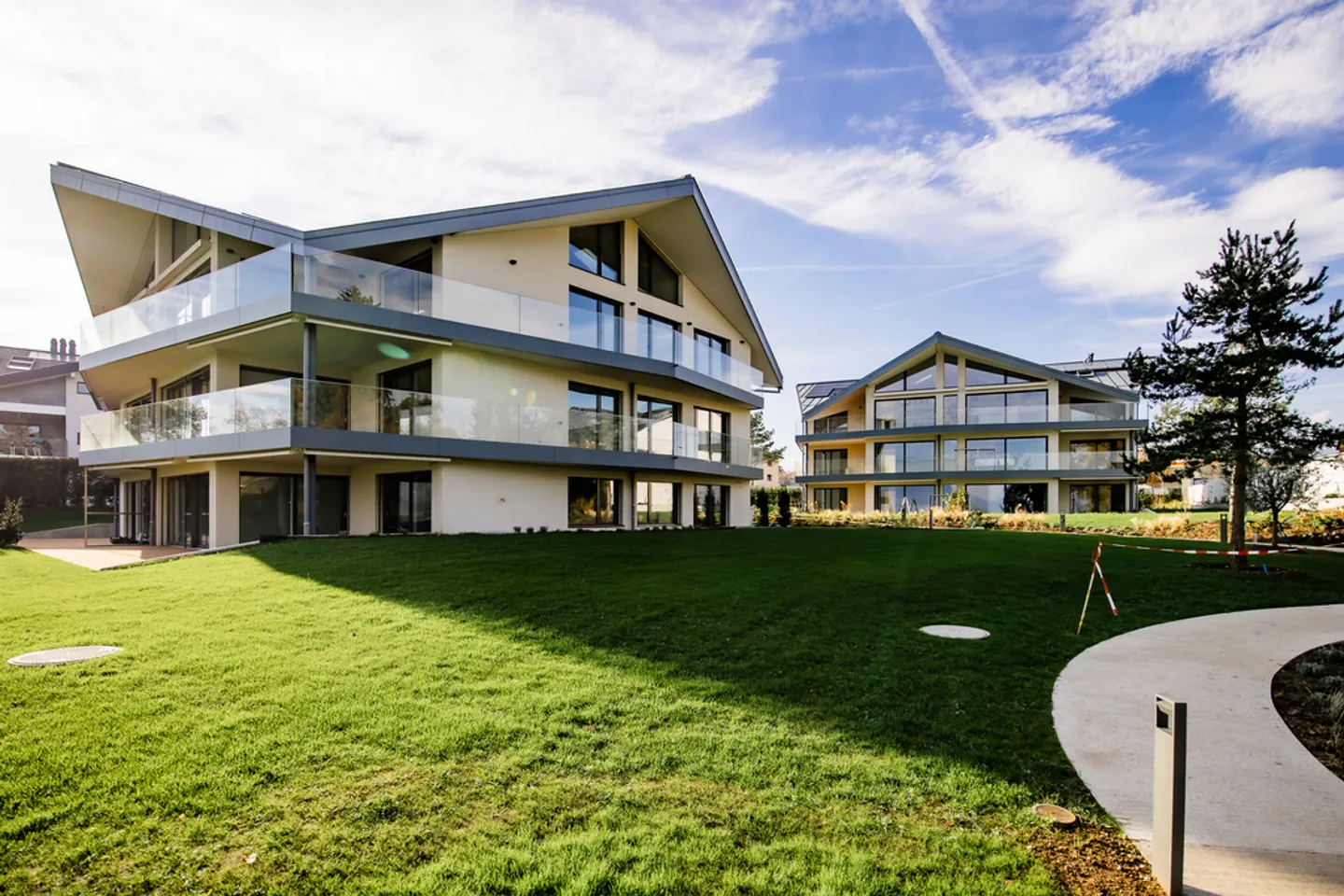 Wunderschöne neue Duplex-Penthouse in St-Prex, nur wenige Schritte vom See entfernt! - Foto 2 von 12