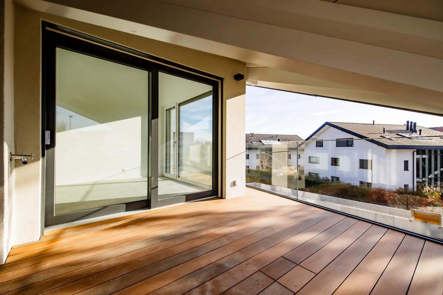 Wunderschöne neue Duplex-Penthouse in St-Prex, nur wenige Schritte vom See entfernt! - Foto 5 von 12