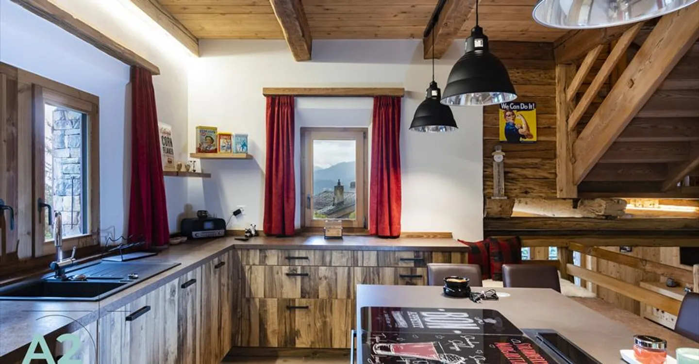 Seltenes Objekt: wunderschöner, vollständig renovierter Mazot - Foto 3 von 8