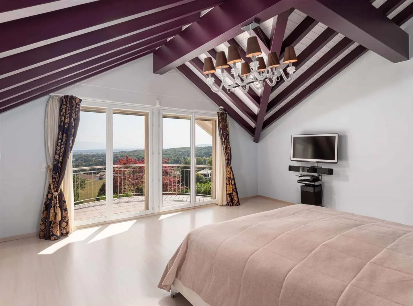 Maison individuelle de 12 pièces - Photo 8 sur 9