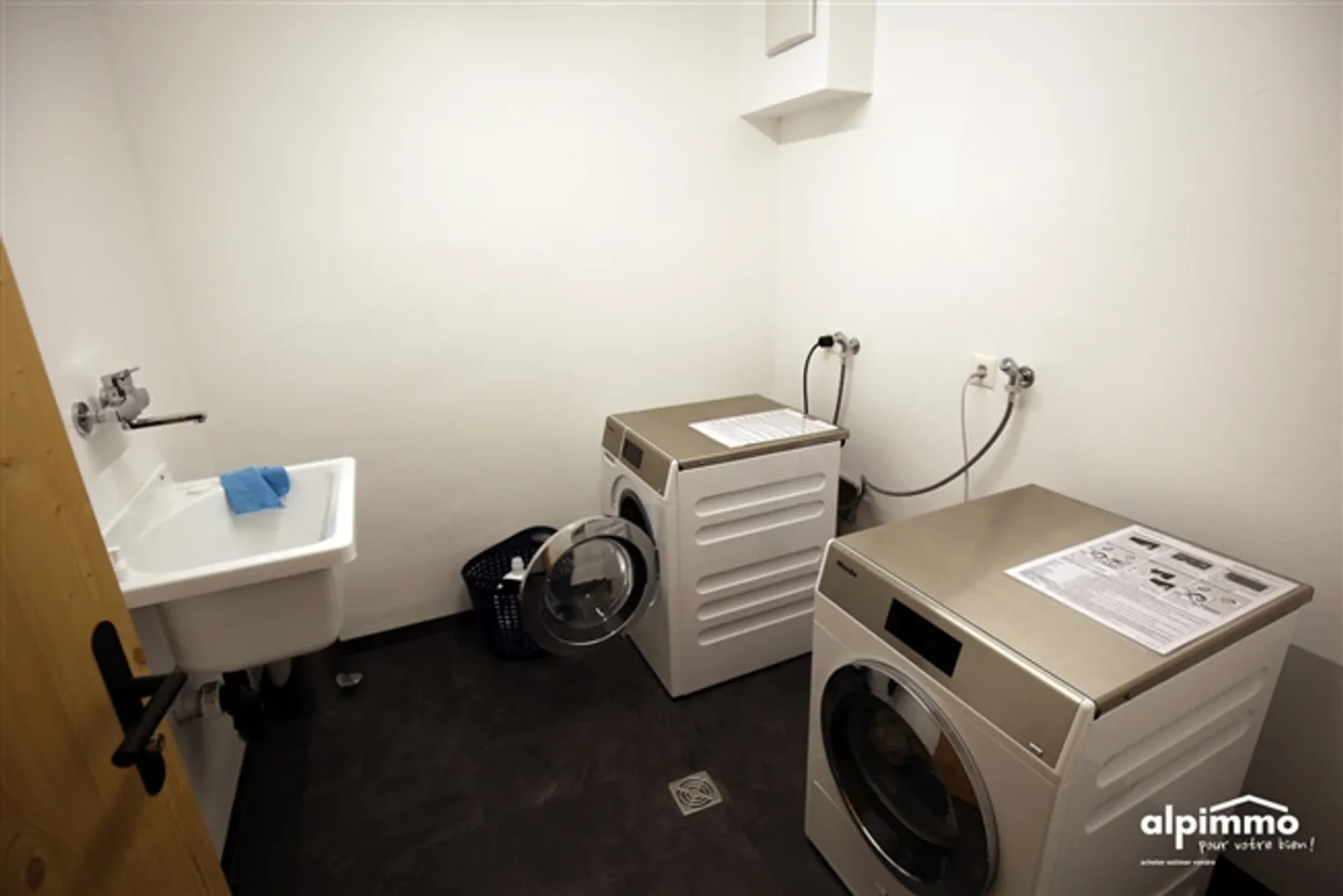 Opportunité d'investissement 3,5 pièces moderne, déjà loué A5 - Photo 12 sur 18