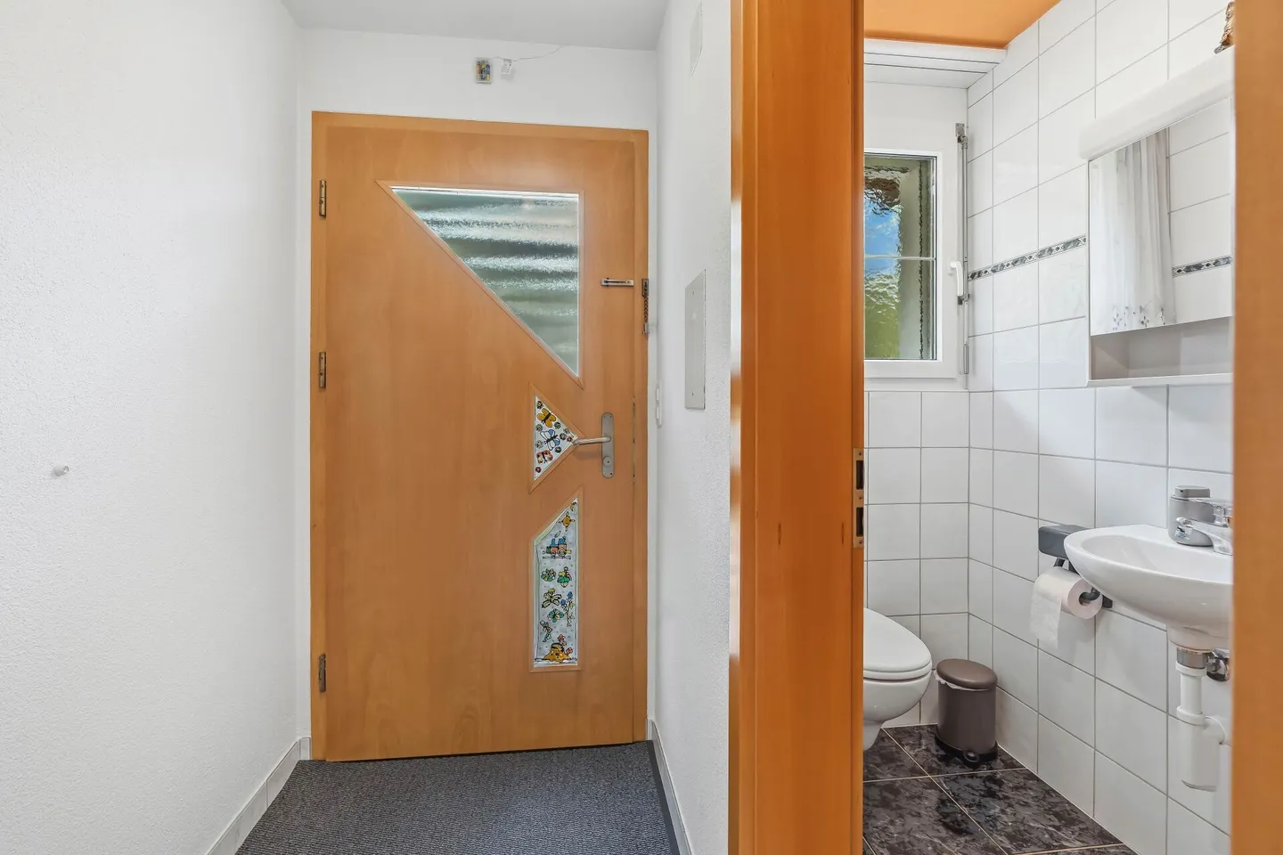 Grosszügiges Einfamilienhaus mit Wohnung - Foto 17 von 20