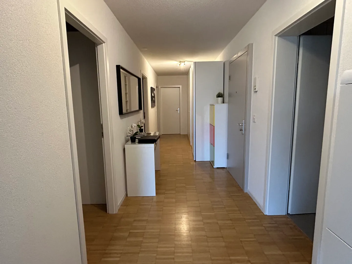 Appartement spacieux 4.5 pièces - Photo 4 sur 9