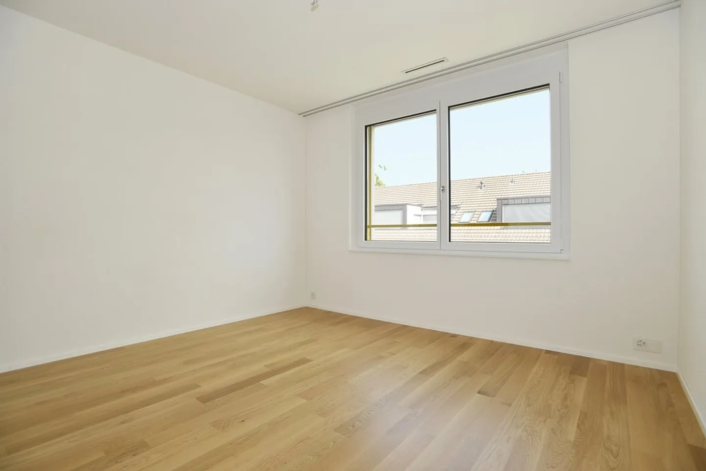 Appartamento luminoso e moderno di 2,5 stanze in affitto - Foto 2 di 6