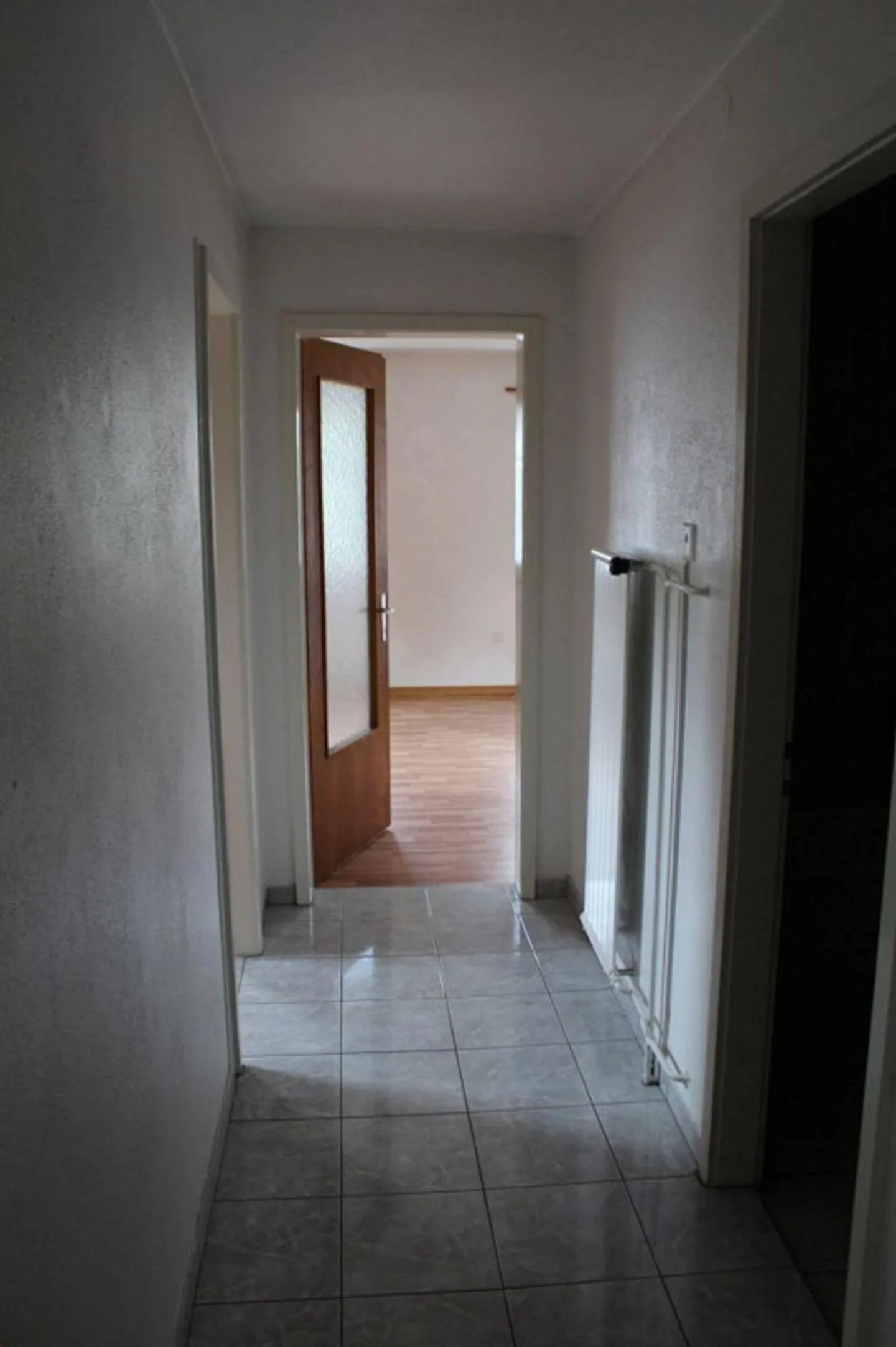Charmante Wohnung in Moutier - Foto 3 von 7