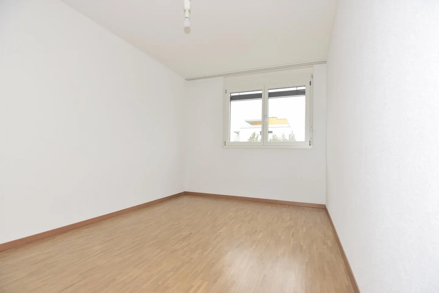 Bright apartment located in a quiet area - Photo 4 of 6