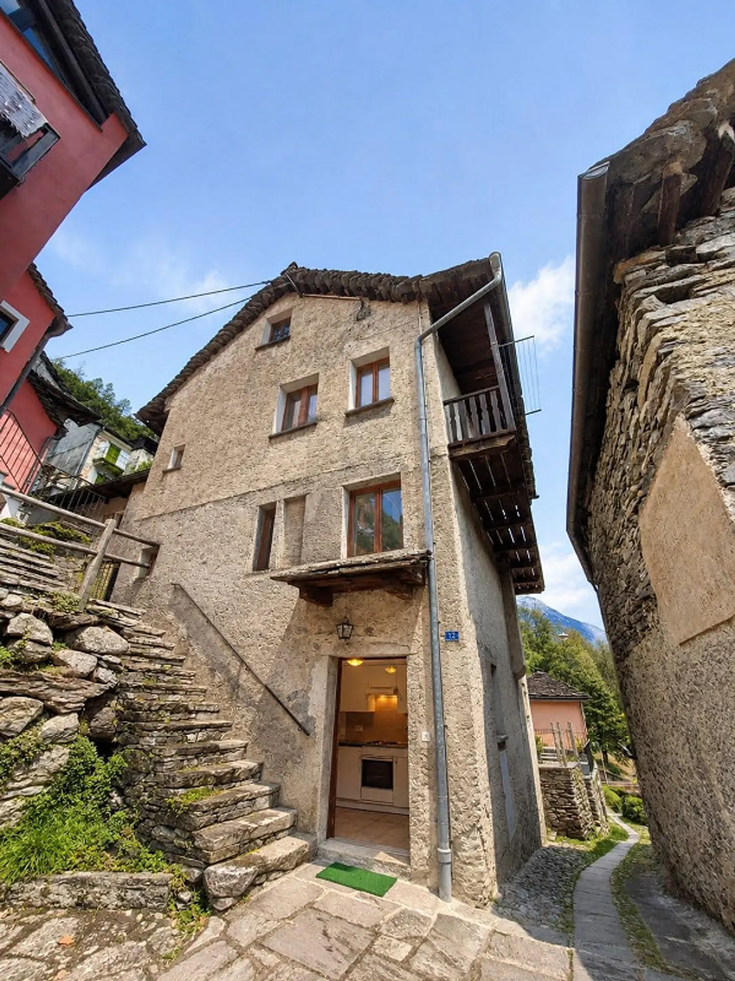 Elegante Casa Bifamiliare a Cevio - Foto 13 di 14