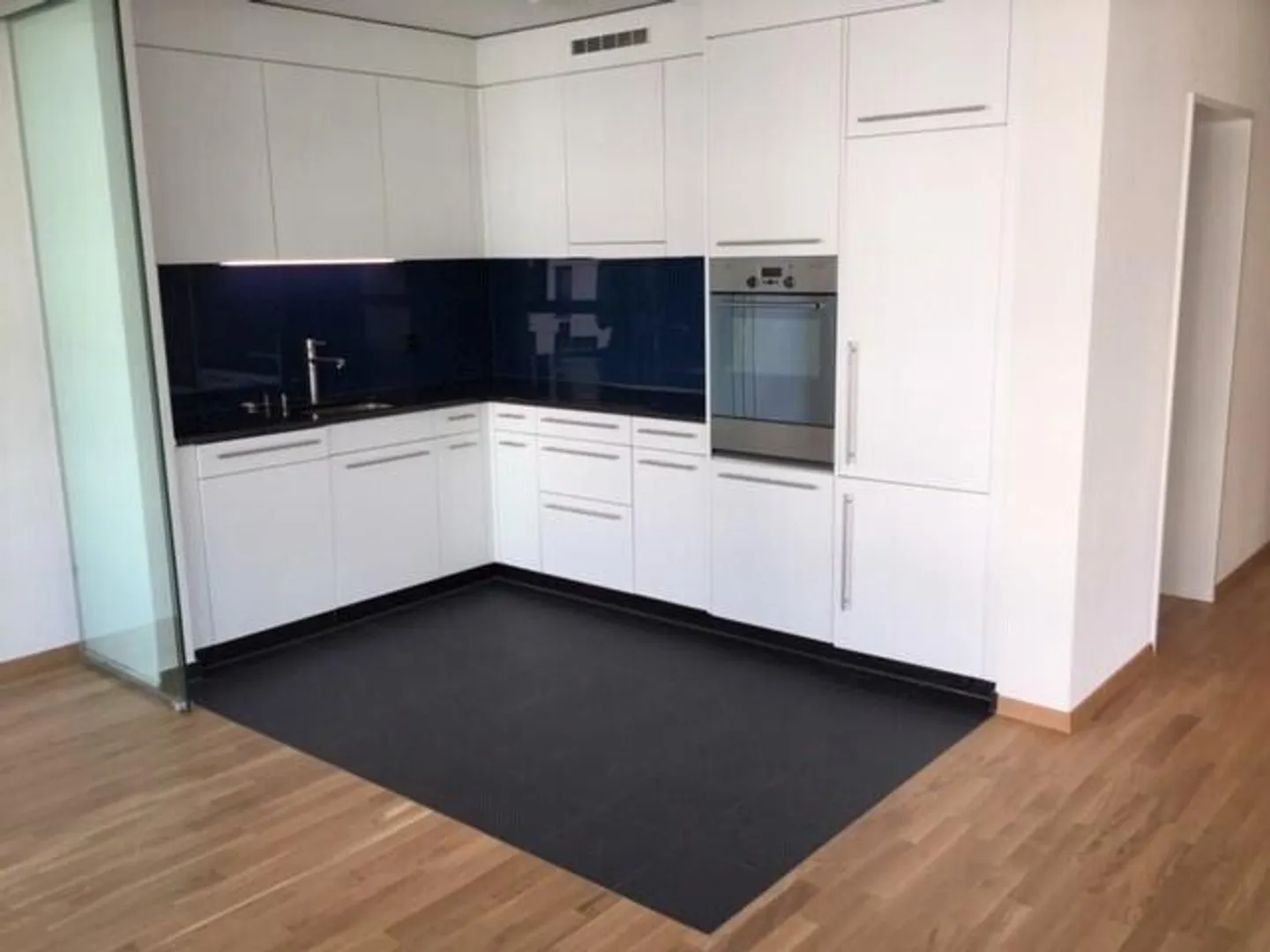 Moderne 3.5-Zimmerwohnung - Foto 3 von 12