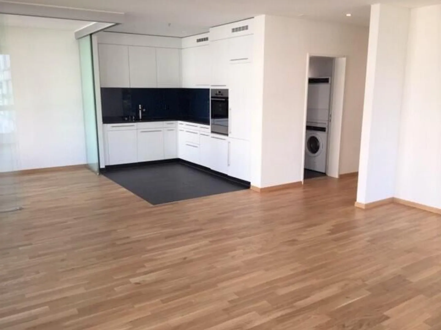 Moderne 3.5-Zimmerwohnung - Foto 4 von 12
