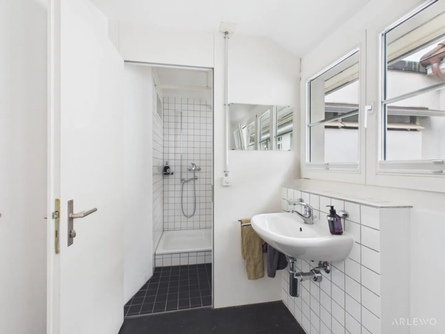 Atelier in una posizione popolare nella città vecchia di Lucerna - Foto 9 di 10