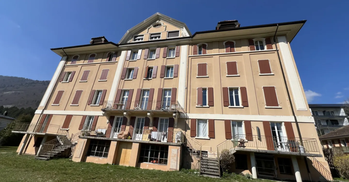 Charming Apartment with Balcony - Photo 1 of 8