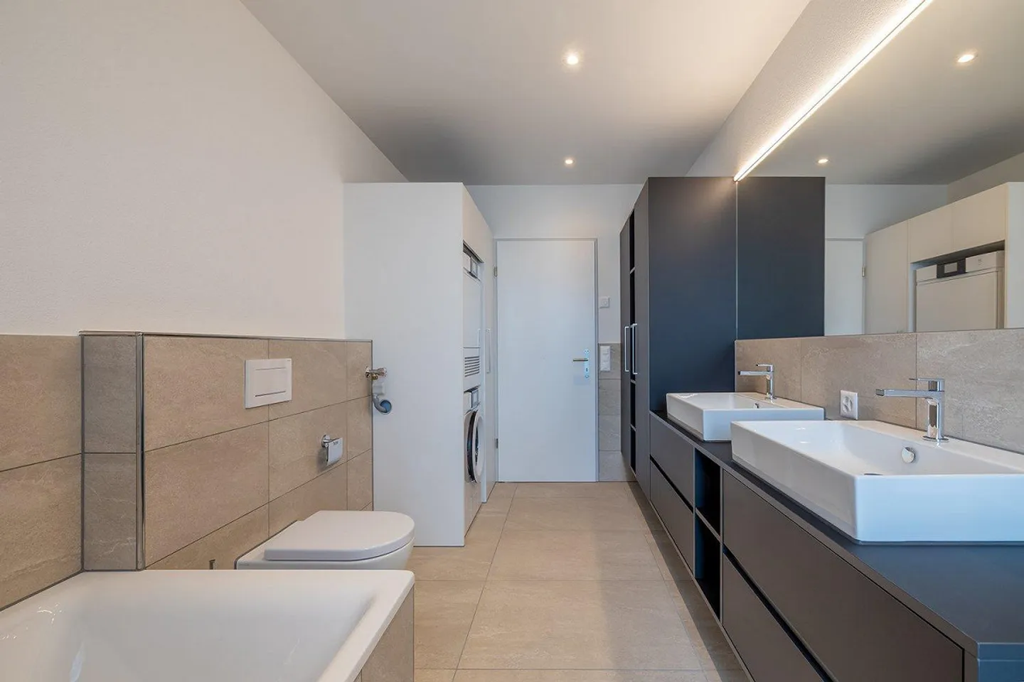 Penthouse apartment with terrace oasis and modern living concept - Photo 8 of 13