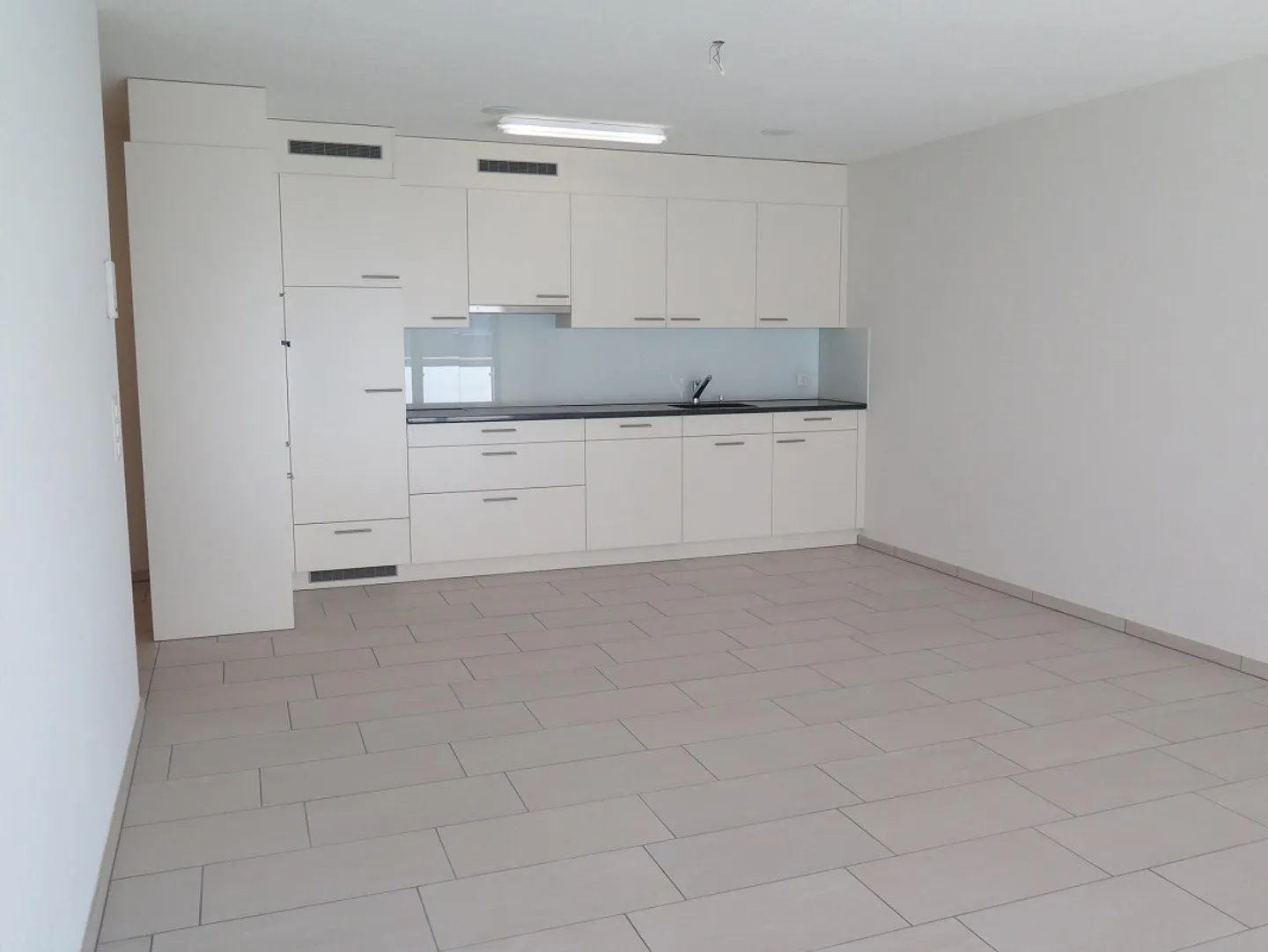 Beautiful 2.5-room apartment with large terrace - Photo 5 of 7