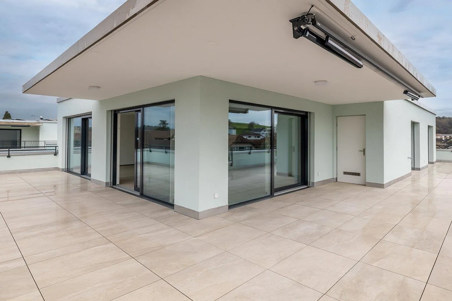 Penthouse apartment with terrace oasis and modern living concept - Photo 12 of 13