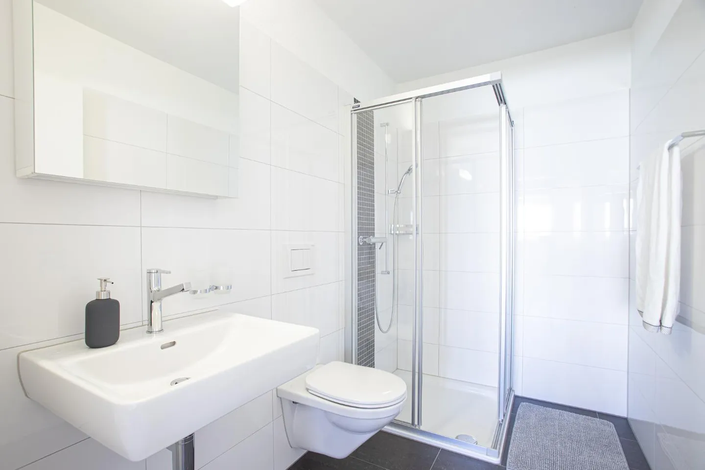 Spacious Apartment Near Gossau - Photo 5 of 10