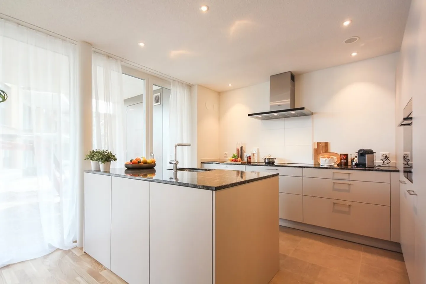 Top moderne 5.5 Zimmer Wohnung - Foto 3 von 11