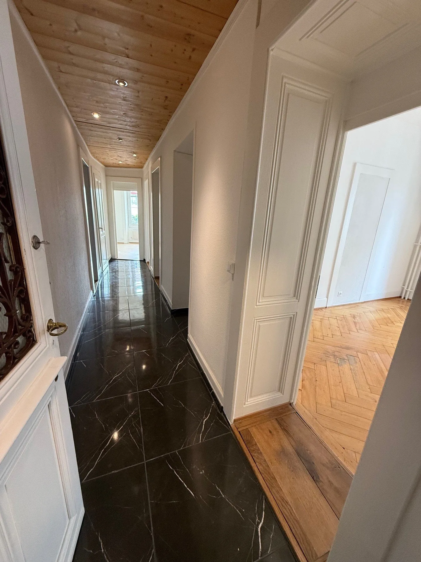 4-room apartment on the 2nd floor - Photo 1 of 7