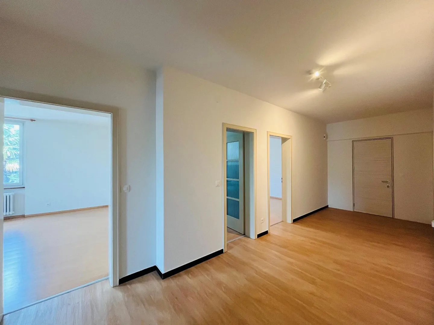 OFFICE IN CENTRAL LOCATION - Photo 6 of 7