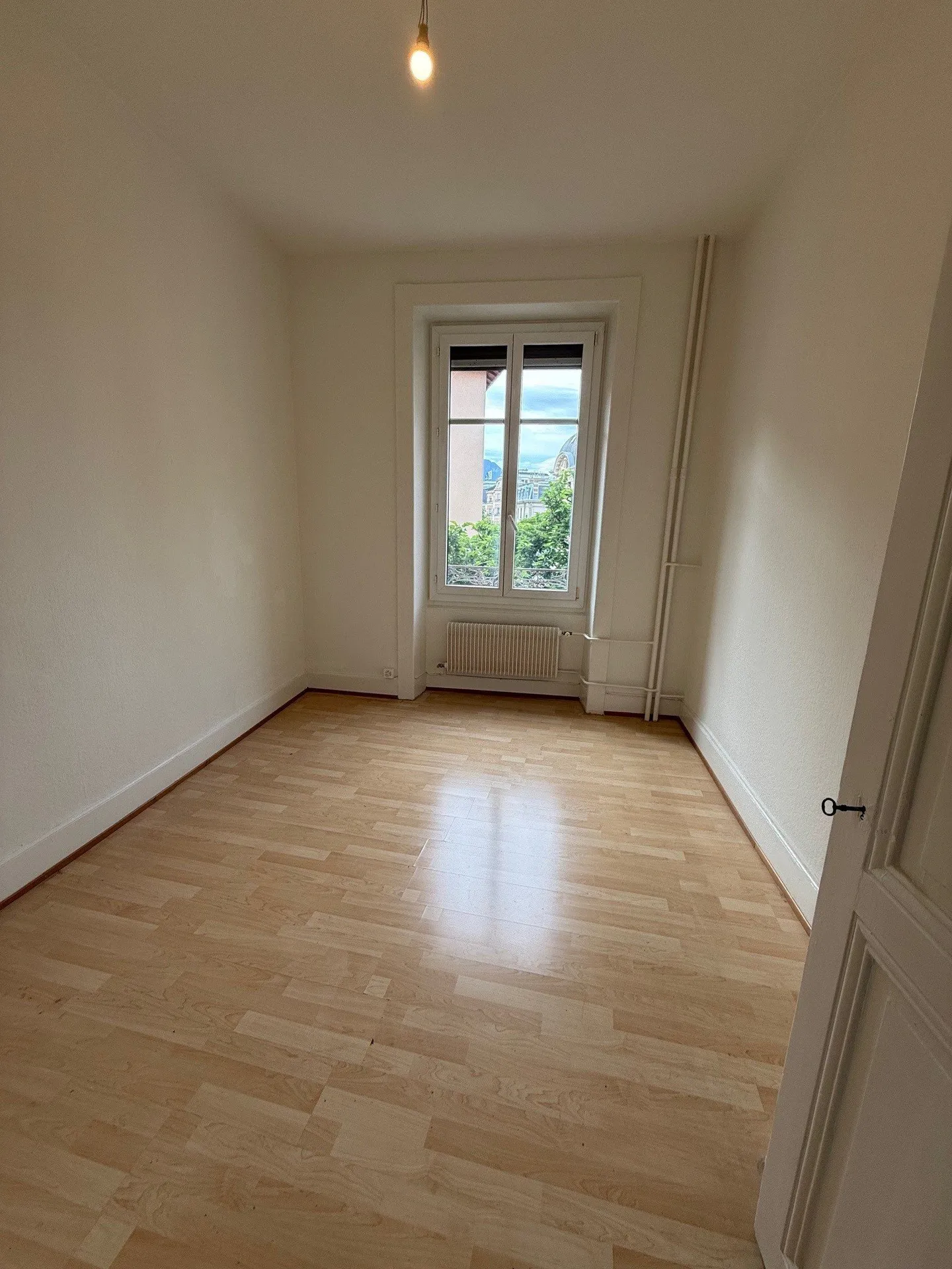 4-room apartment on the 2nd floor - Photo 5 of 7